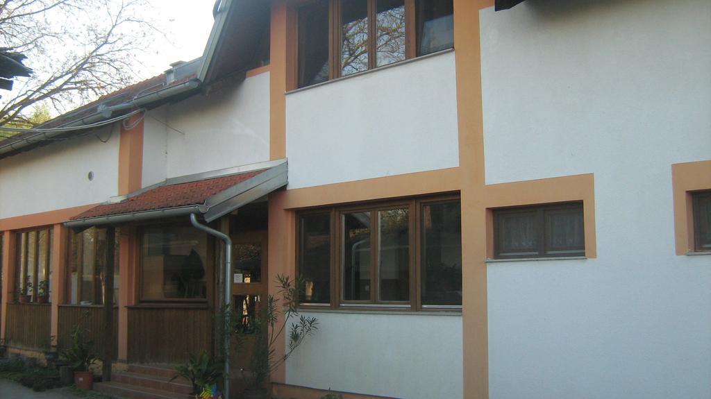 Farm Stay Lackovic Bilje Esterno foto
